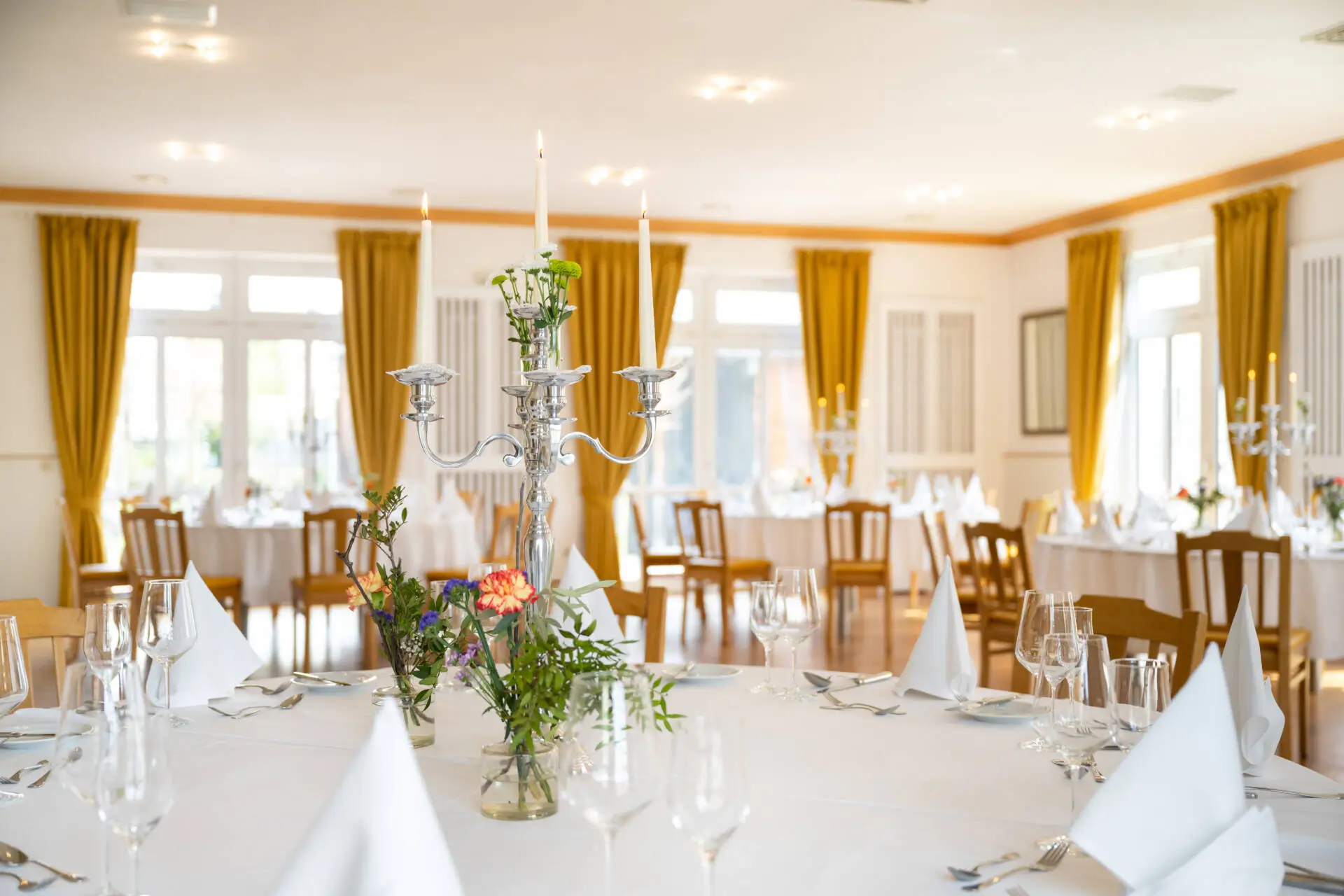 001_landbrecht_landbrecht-eventlocation-freising_0730-scaled-1